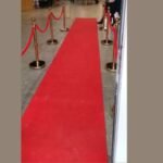 Dywan czerwony do słupków szerokość 100 cm długość ok. 15m