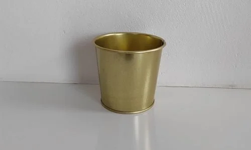 30 Złota doniczka metalowa na kwiaty wysokość 14 cm - obrazek 1