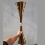 Postument na kompozycję kwiatową kielich z diamentem wys. 70 cm